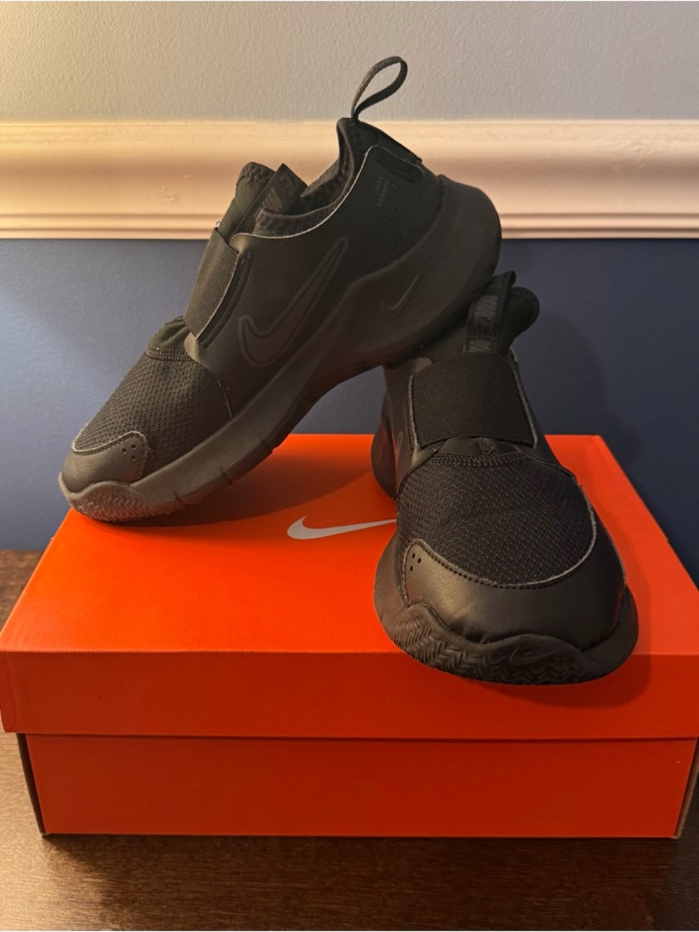 Nike Flex Runner Kids Sneakers - Picture 2 of 5